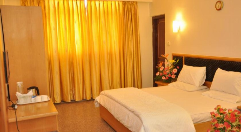 Hotel Pearl Inn Main image